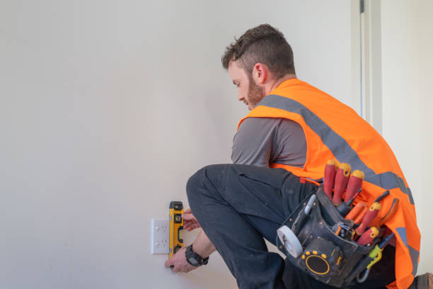 Best Circuit Breaker Repair  in Waverly, IL